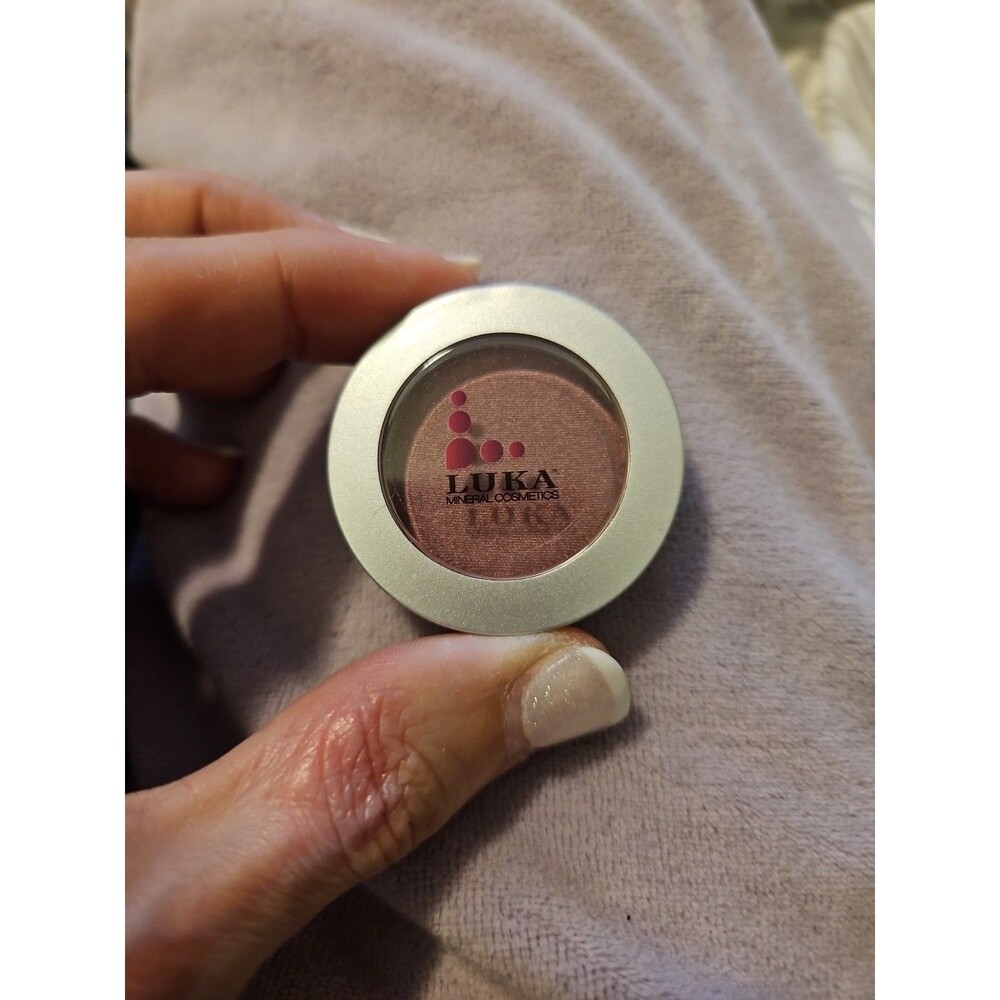 Luka Mineral Cosmetics Mineral Eye Shadow Amore New